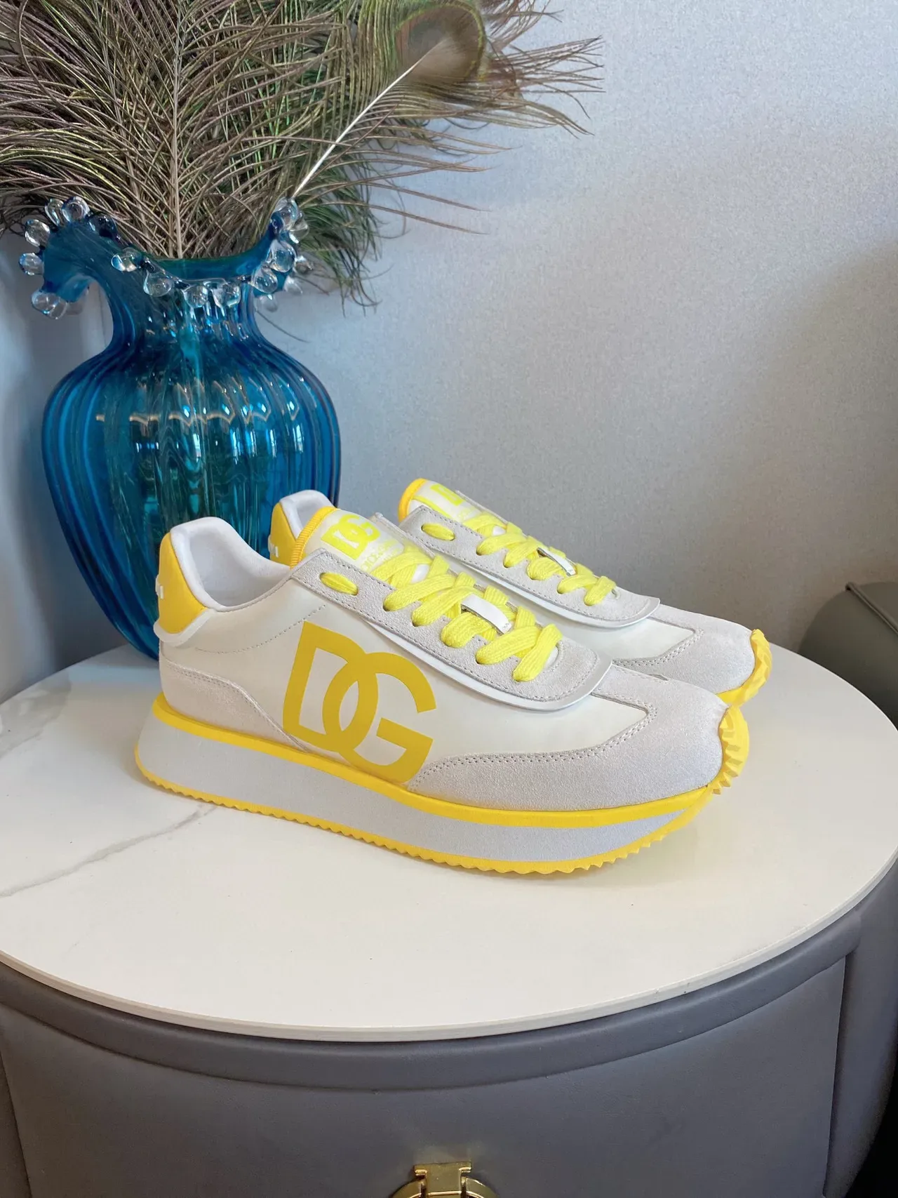 حذاء رياضي DC Shoes بيج أصفر لون low-top مزين بشعار 2