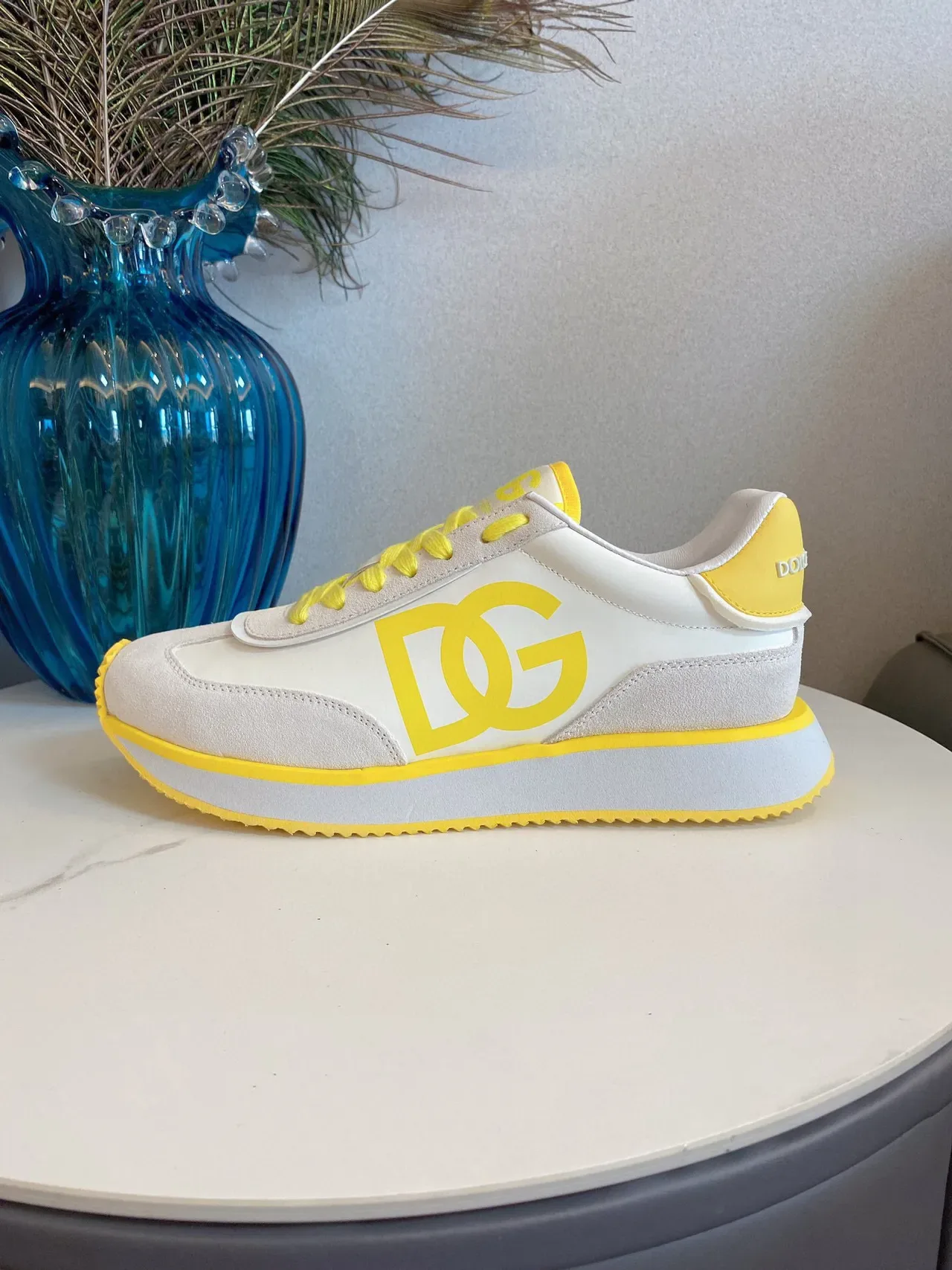 حذاء رياضي DC Shoes بيج أصفر لون low-top مزين بشعار 6
