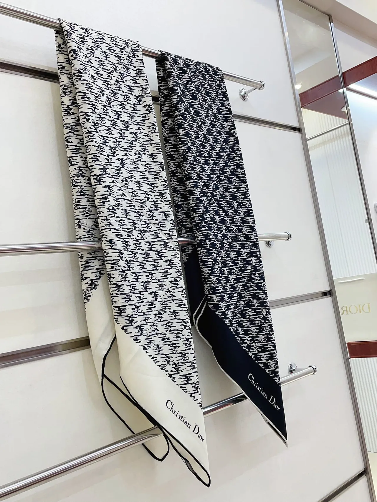 Dior Abstract Brushstroke Print Ivory and Black Silk Scarf 3