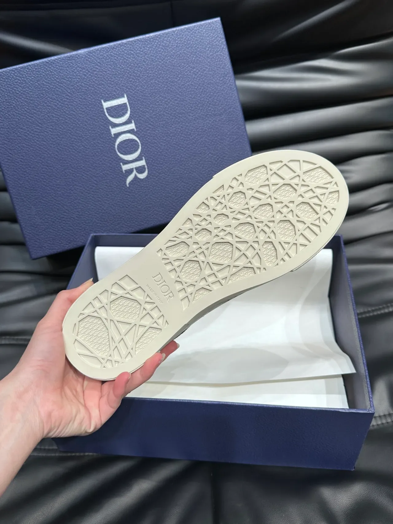 Dior B23 Black and Blue-Gray Oblique Print Lifestyle Sneakers 2