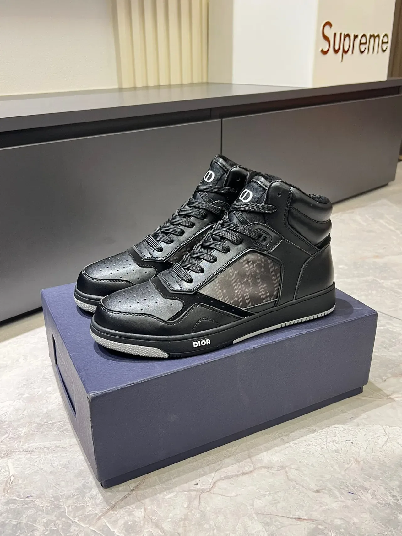 Dior B23 حذاء رياضي أسلوب حياة أسود أبيض عالي الارتفاع جلد شبكة هجين 4