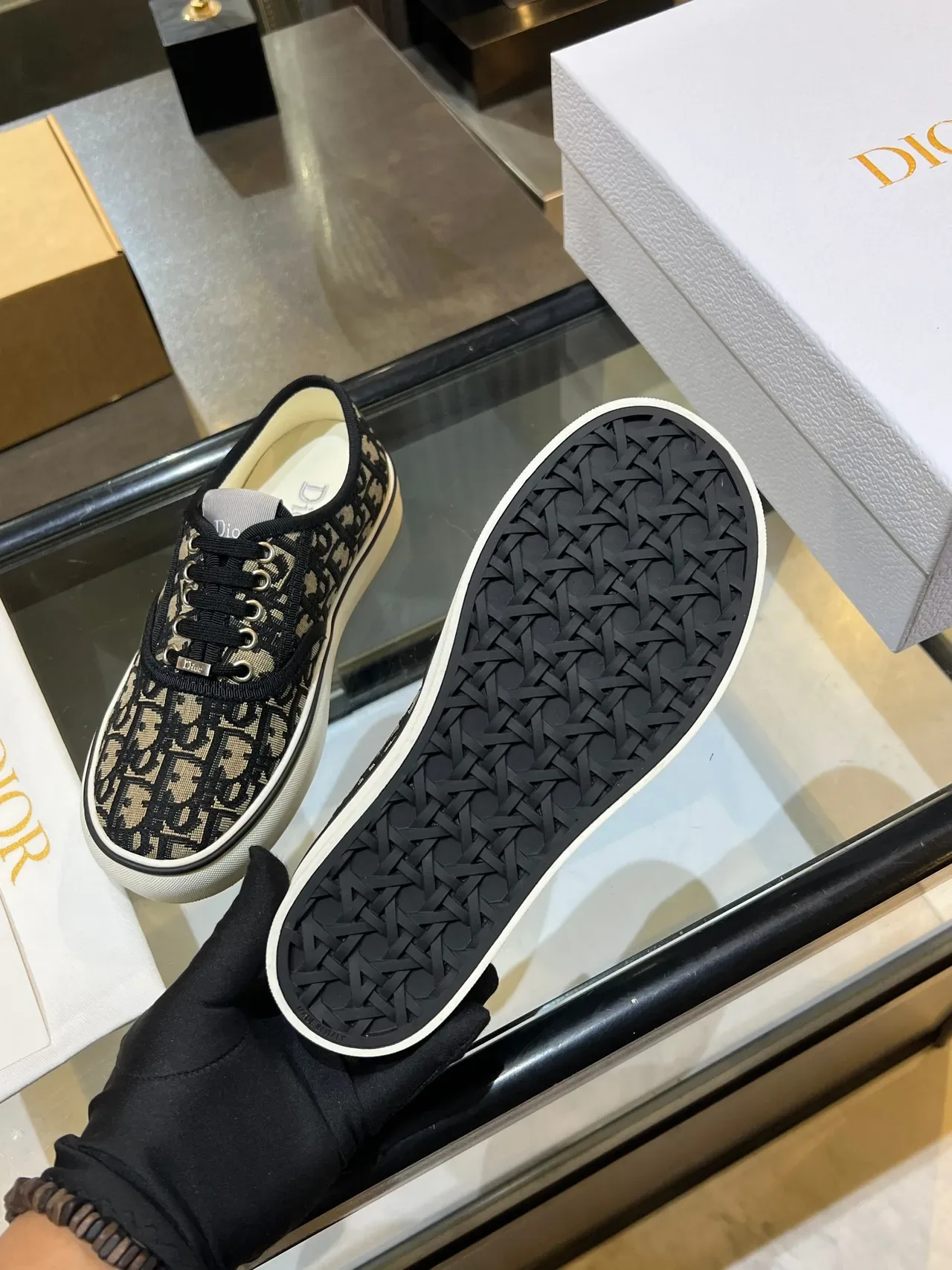 Dior B23 Oblique Monogram Black Beige Lifestyle Sneakers 4