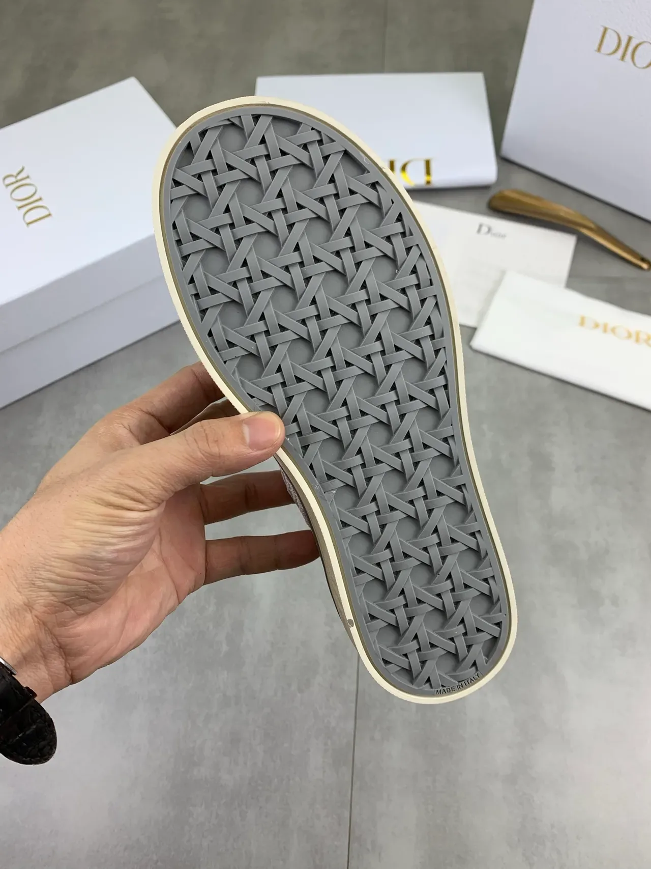 Dior B23 স্লিপ-অন মোনোগ্রাম গ্রে ক্যানভাস জুতো 3