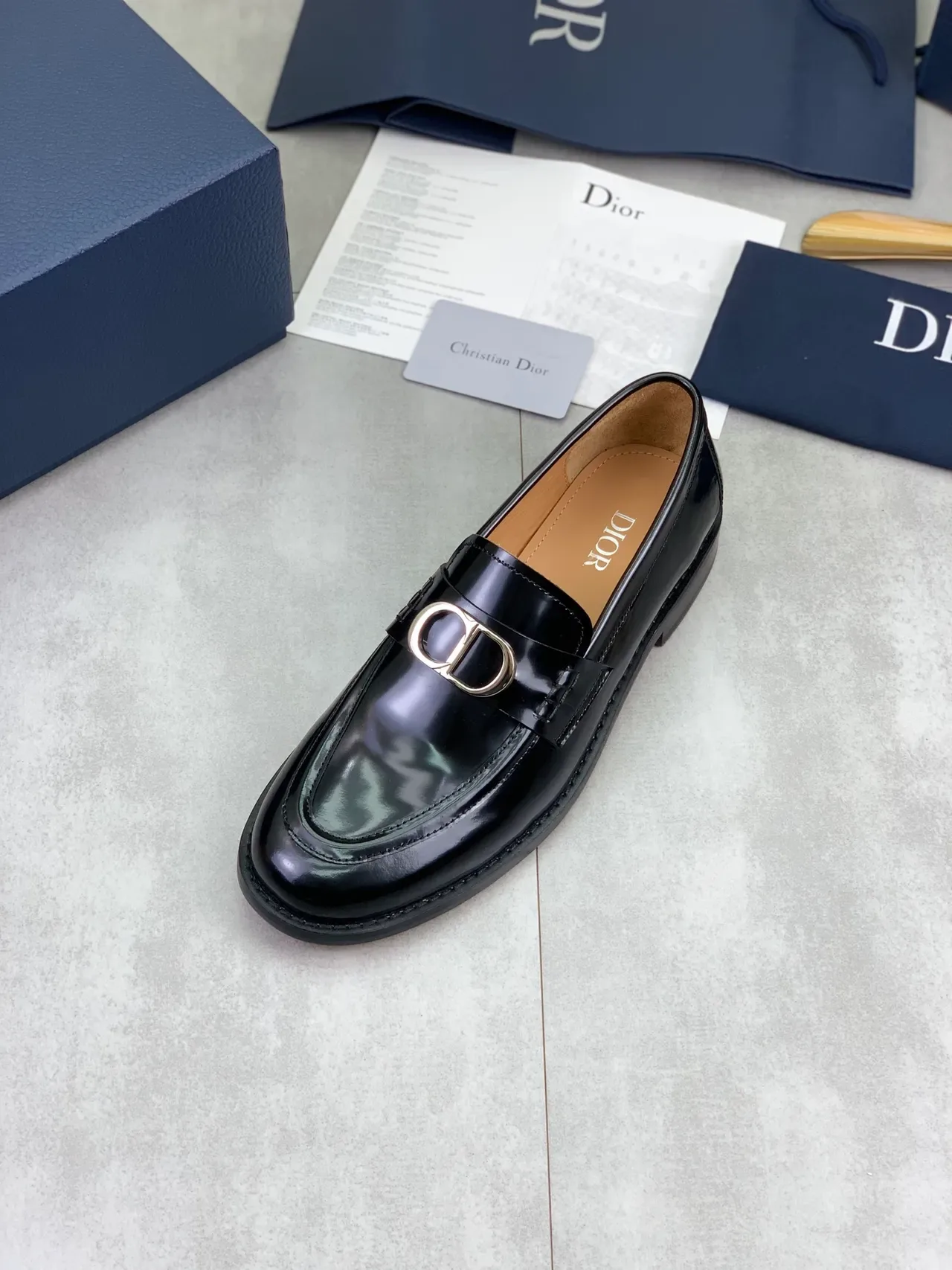 Dior Preto Bege Couro Patentado Fivela em Forma de D Loafer 4
