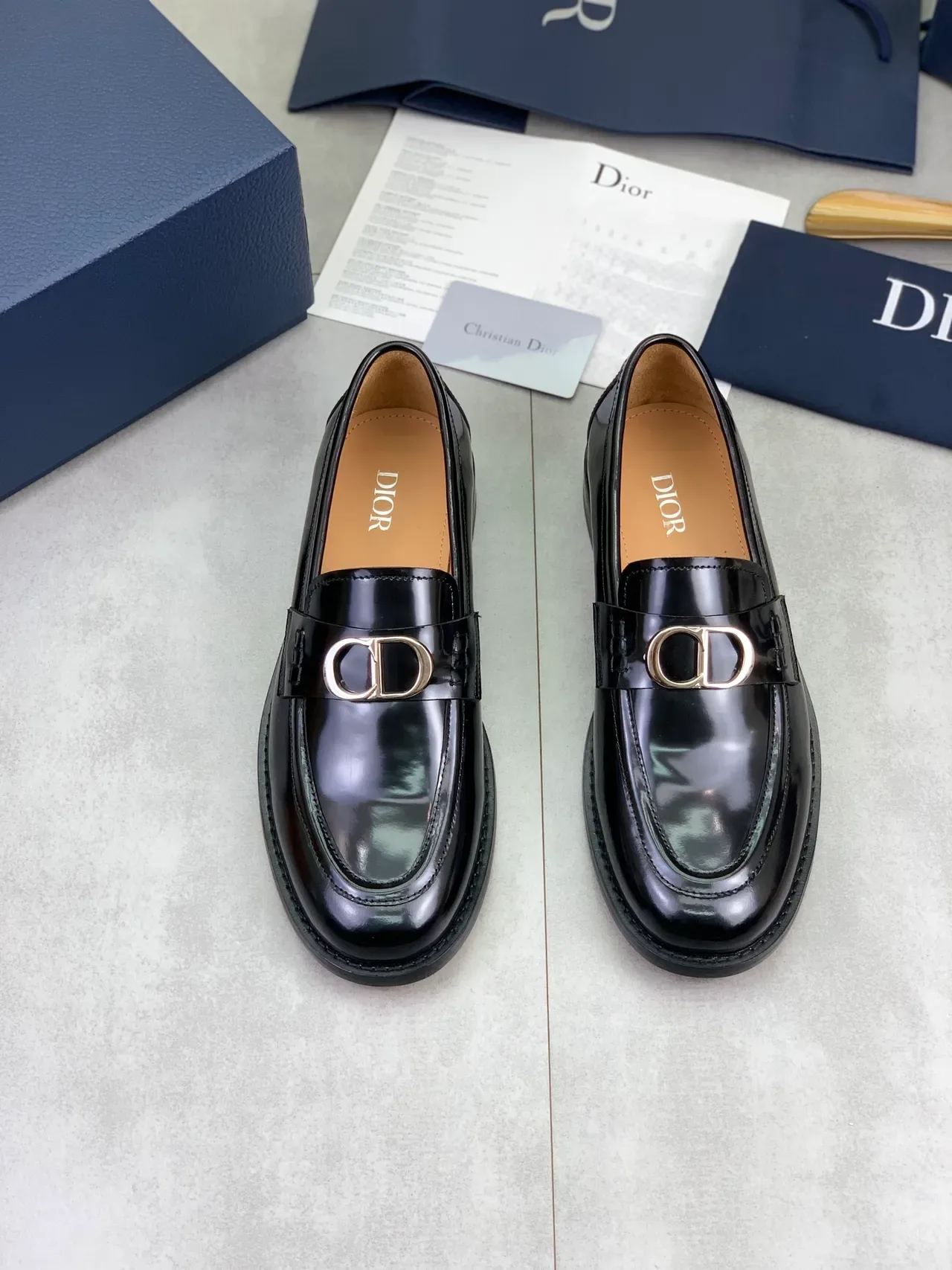 Dior Preto Bege Couro Patentado Fivela em Forma de D Loafer 5