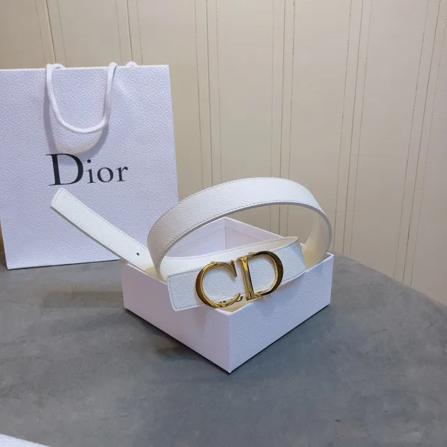 Dior CD Belt Ceinture en cuir blanc texturé boucle dorée 2