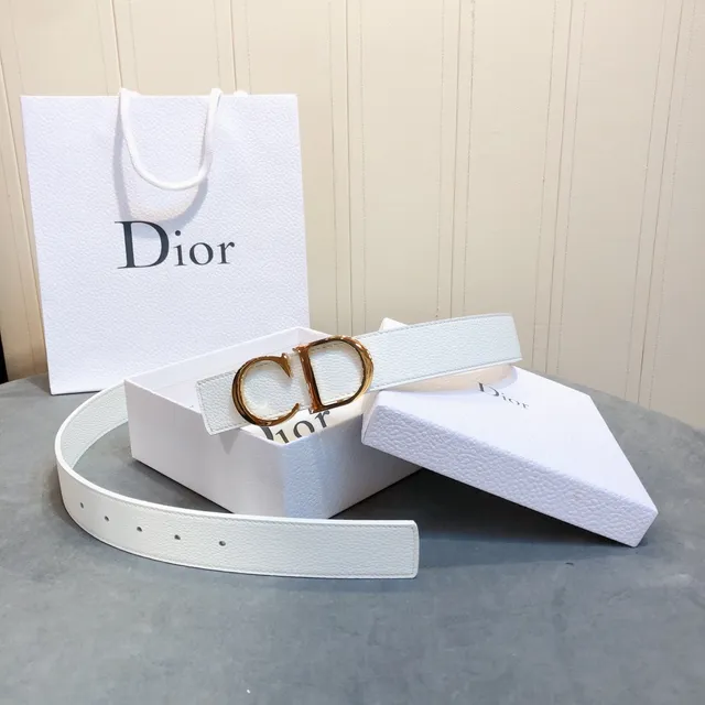 Dior CD Belt Ceinture en cuir blanc texturé boucle dorée 3