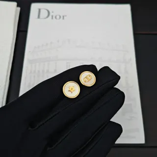 Dior Boucles d'oreilles Or Blanc Nacre Enlay