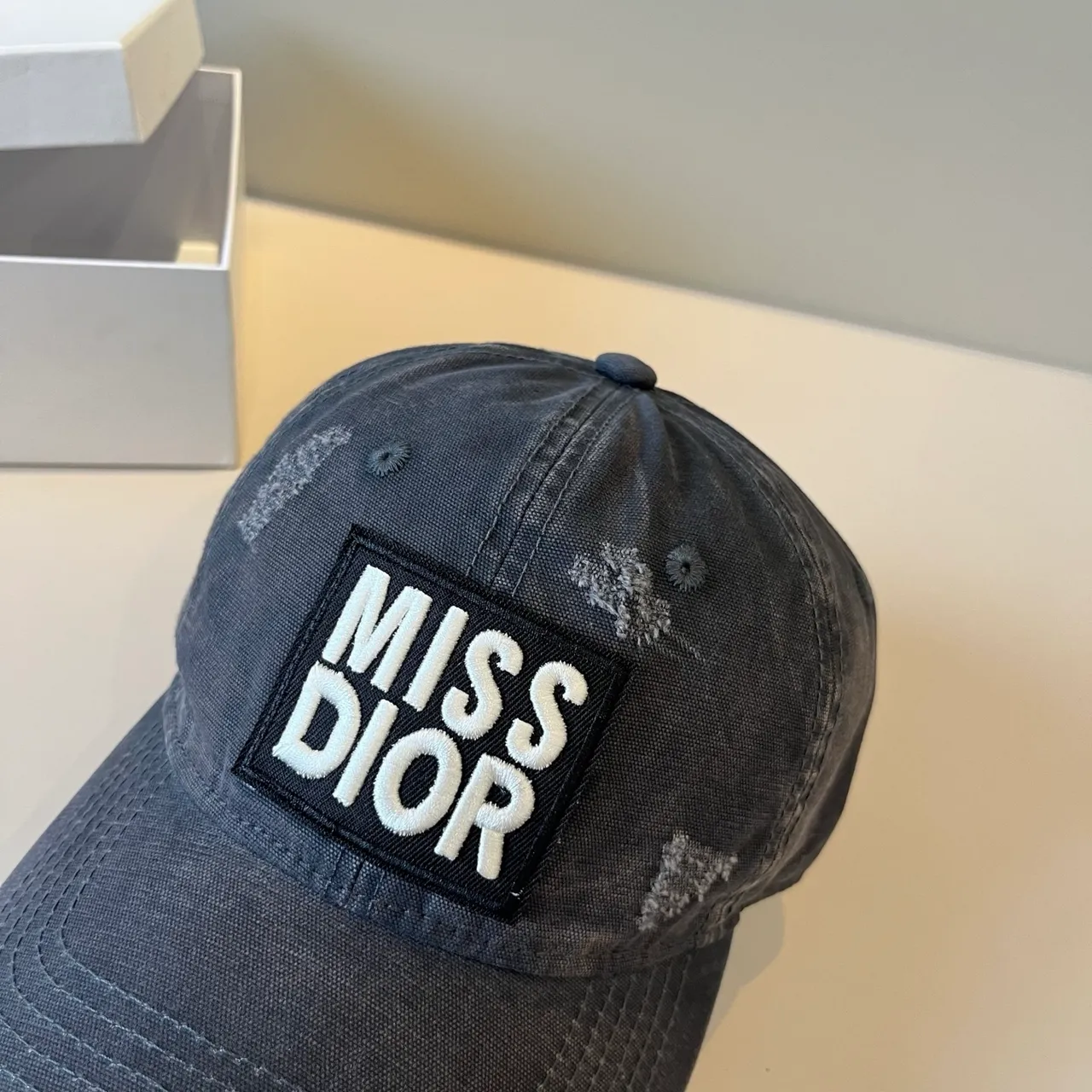 Dior Miss Dior ওয়াশড গাঢ় ধূসর বেসবল টুপি 4