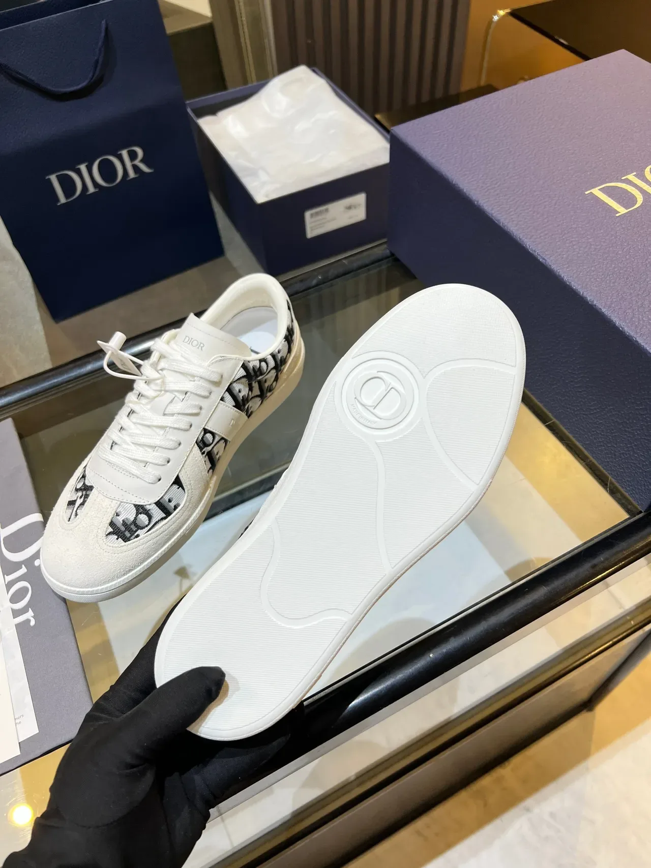 Dior सफेद काला मॉनोग्राम टेक्सटाइल लेदर ओवरले लाइफस्टाइल स्नीकर 2