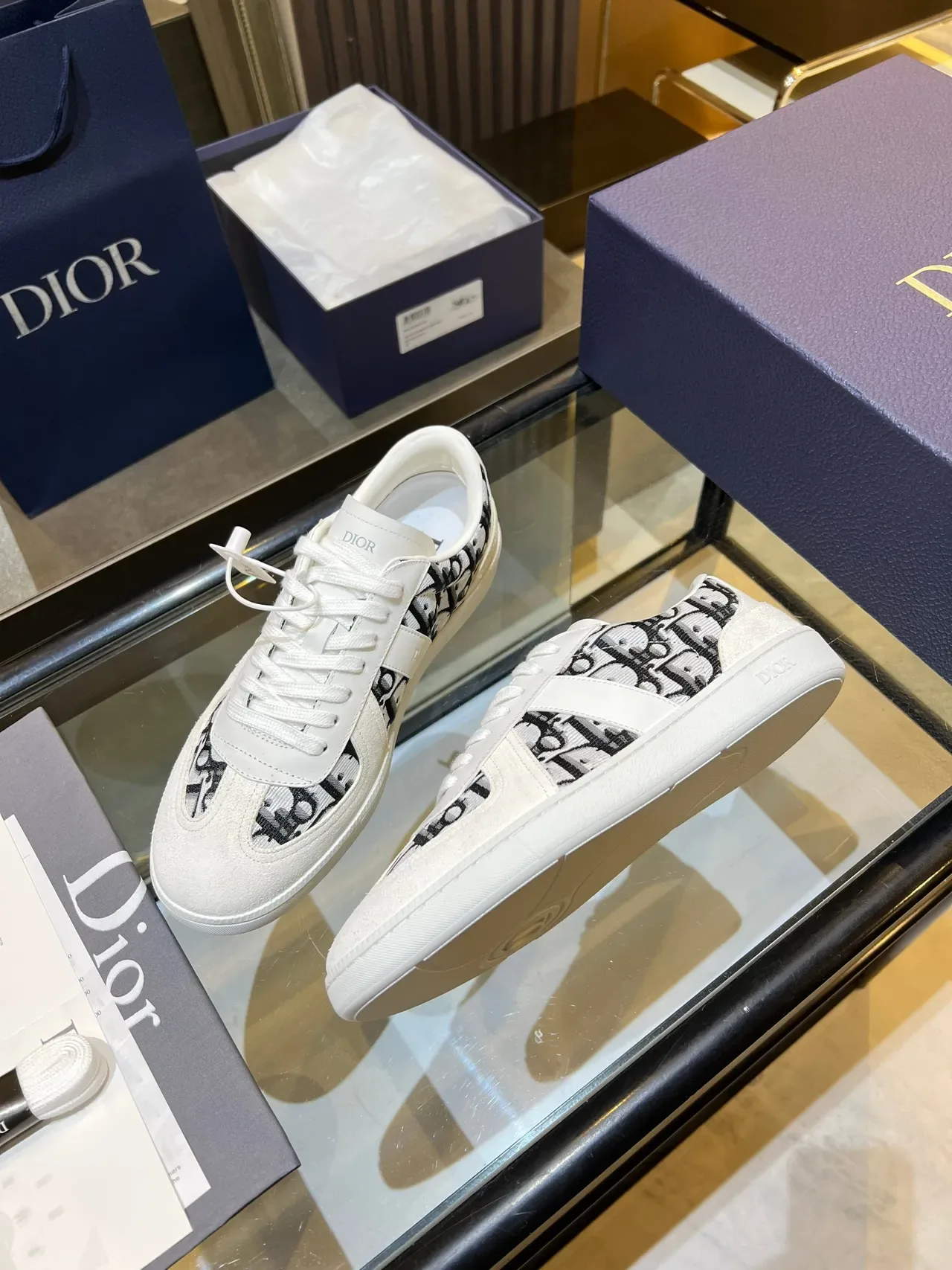 Dior सफेद काला मॉनोग्राम टेक्सटाइल लेदर ओवरले लाइफस्टाइल स्नीकर 4