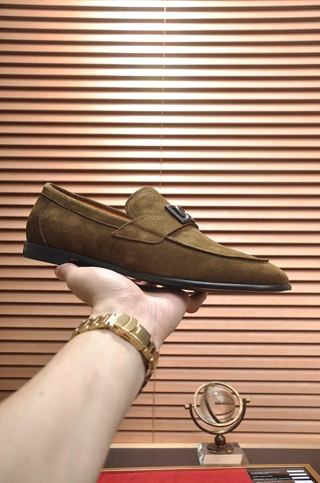 Dolce & Gabbana Portofino 橄榄色麂皮乐福鞋 4