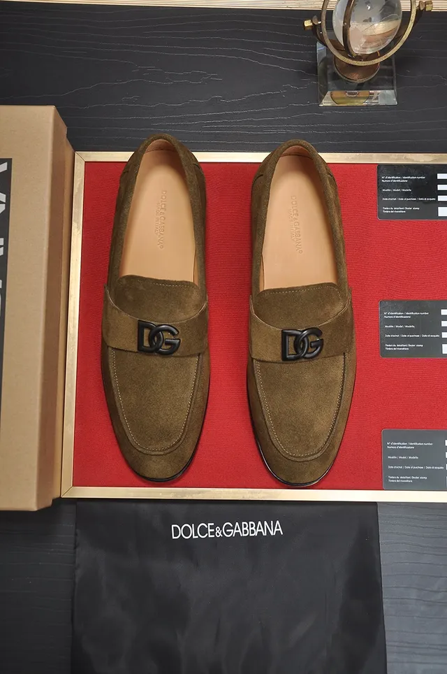 Dolce & Gabbana Portofino 橄榄色麂皮乐福鞋 5