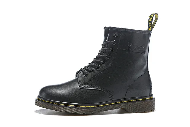 Dr. Martens 1460 黑色光滑皮革马丁靴 11