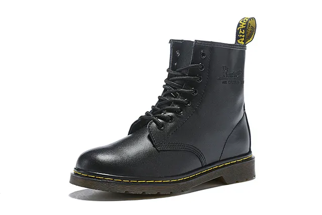 Dr. Martens 1460 黑色光滑皮革马丁靴 12