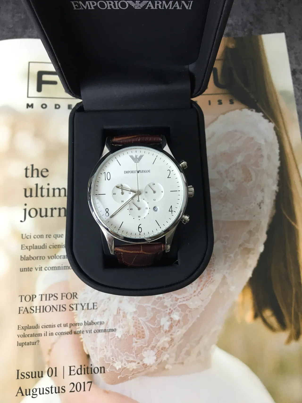 Emporio Armani كرونوغراف وجه أبيض حزام جلد بني ميكانيكية 2