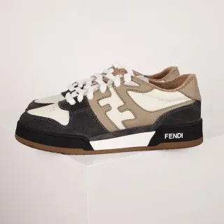 Fendi 米色黑色 分层麂皮和皮革鞋面 超大号 FF Logo 生活方式运动鞋