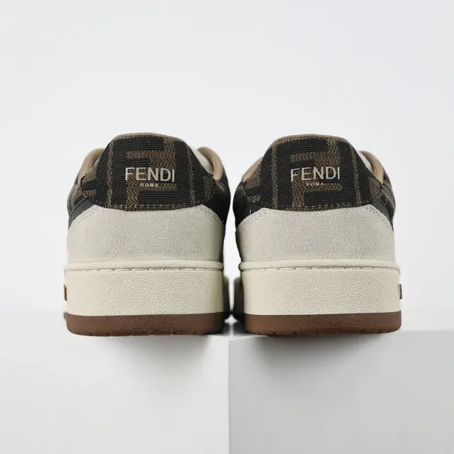 Zapatillas Fendi Beige Marrón Low-Top de Suede y Tela con Monograma 8