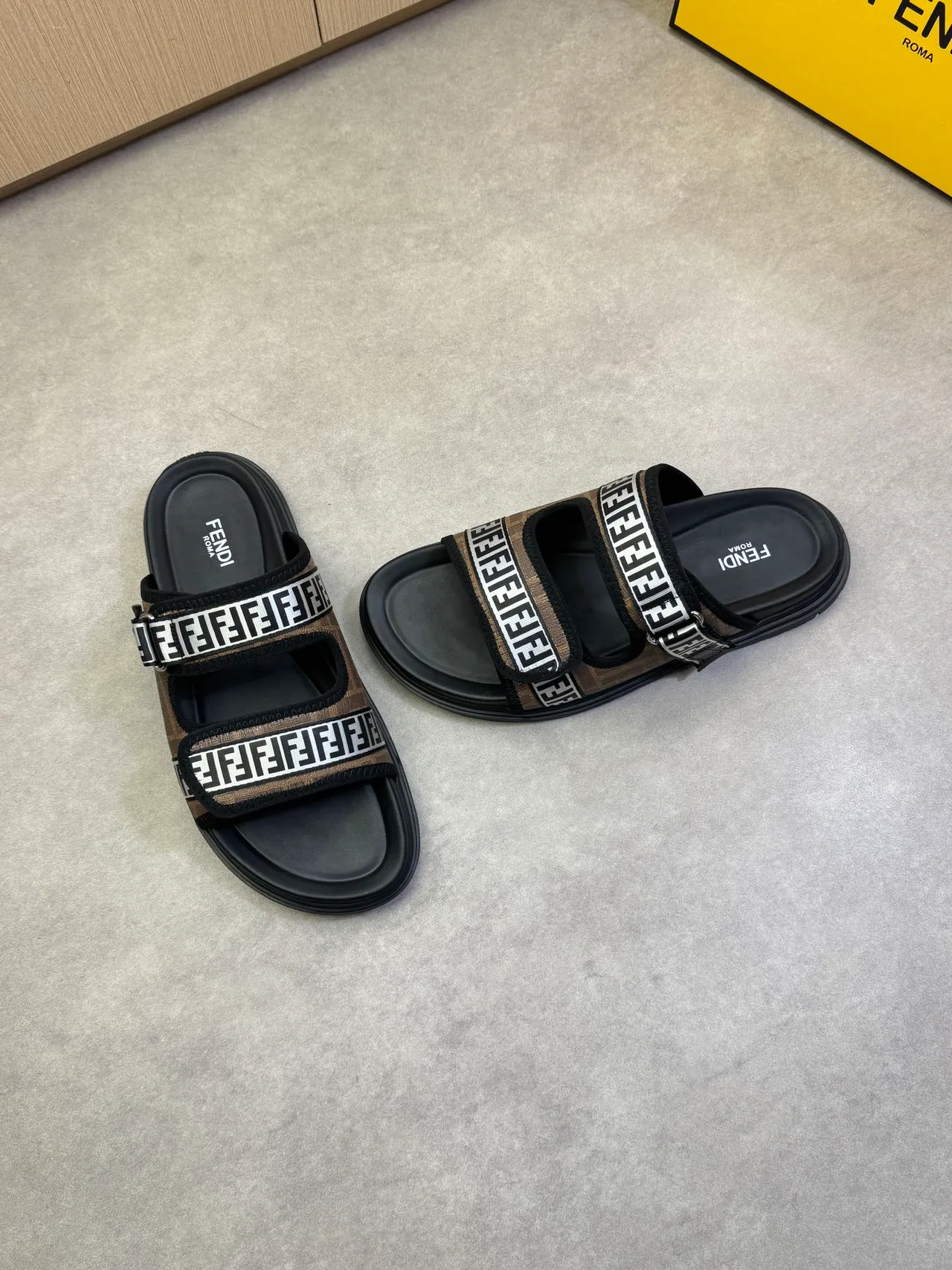 Fendi أسود بني حزام مزدوج شريحة FF المونوجرام شبكة نعال 14