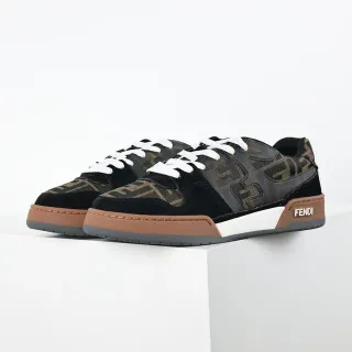 Fendi Tênis lifestyle preto e marrom com upper de lona monogramada e couro layered multi-tone midsole sola intermediária multicamadas multi-tom