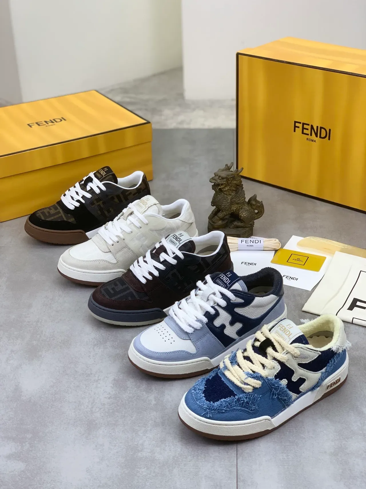 Sneakers Lifestyle Fendi Marron Noir FF Monogram Tissu Panel Suede 2