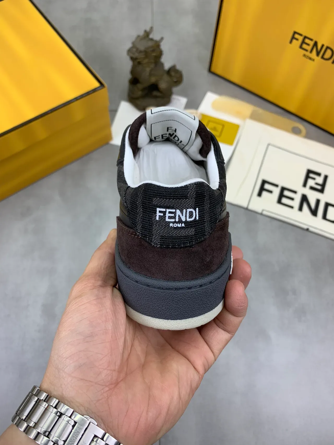 Sneakers Lifestyle Fendi Marron Noir FF Monogram Tissu Panel Suede 4