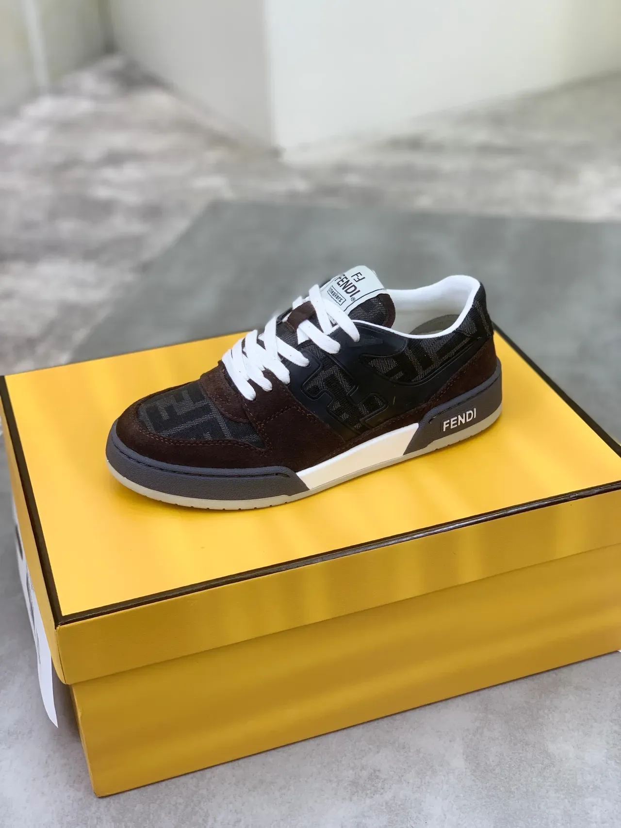 Sneakers Lifestyle Fendi Marron Noir FF Monogram Tissu Panel Suede 5