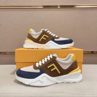 Fendi 棕色海军厚底平台多面板麂皮网布构造生活方式运动鞋