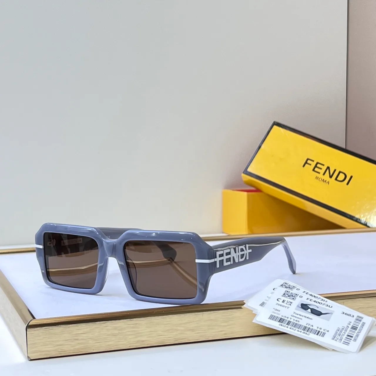 Fendi FE-4007 Oversized Tortoiseshell Rectangular Sunglasses 9