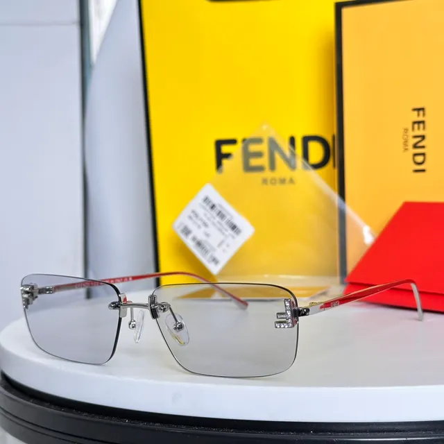 Fendi FF Rectangular Crystal-Embellished Brown Gradient Sunglasses 2