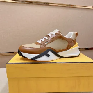 Fendi First 棕米 多材质鞋面 雕塑中底 生活方式运动鞋