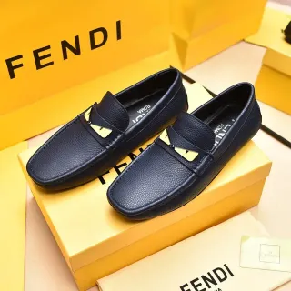 Fendi Monster Eye Loafer नेवी ब्लू पेबल्ड लेदर स्लिप-ऑन लोअफर