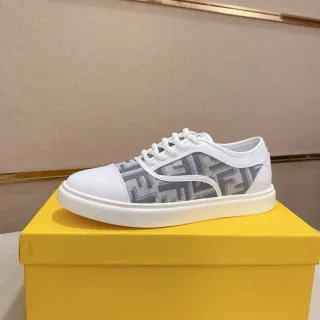 Fendi 白色灰色印花侧面板皮革鞋头生活方式运动鞋