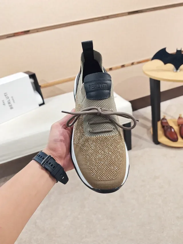 Zapatillas Beige y Negro con upper de knit y midsole esculpido 6