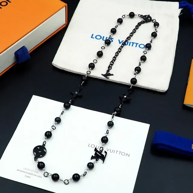 Black Beaded Wire-Wrapped Charm Necklace 9