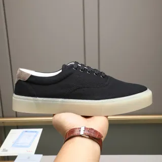 Tênis casuais low top de lona preto e bege
