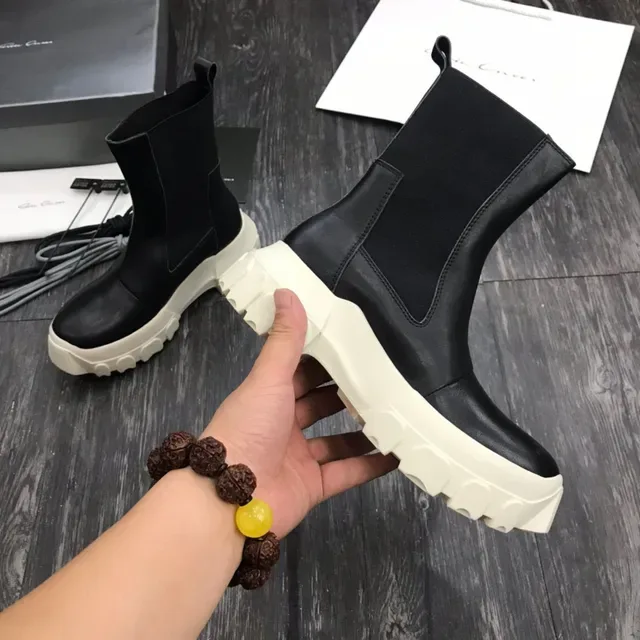 Black Beige Leather Upper Elastic Side Panels Chelsea Boots 6