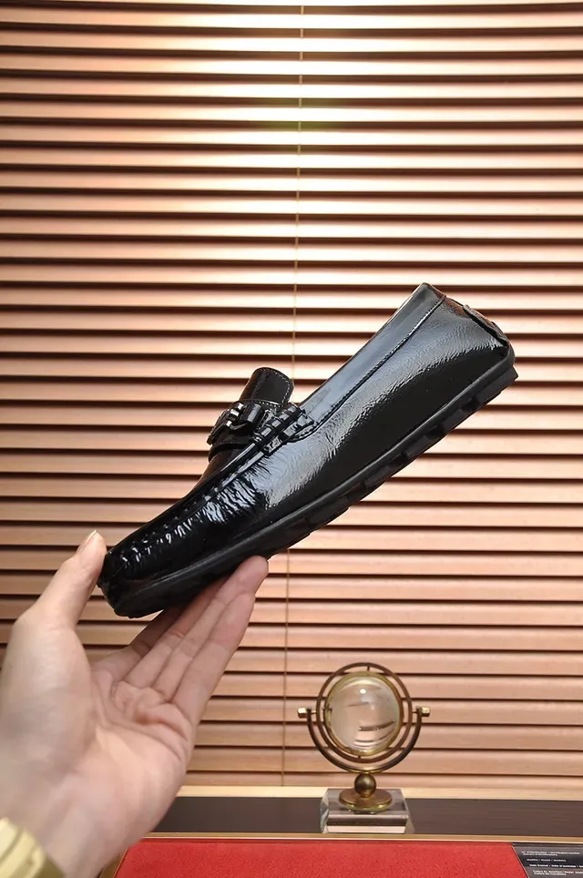 Mocasín Negro y Marrón Cuero Patentado Brillante con Hebilla Horsebit 6