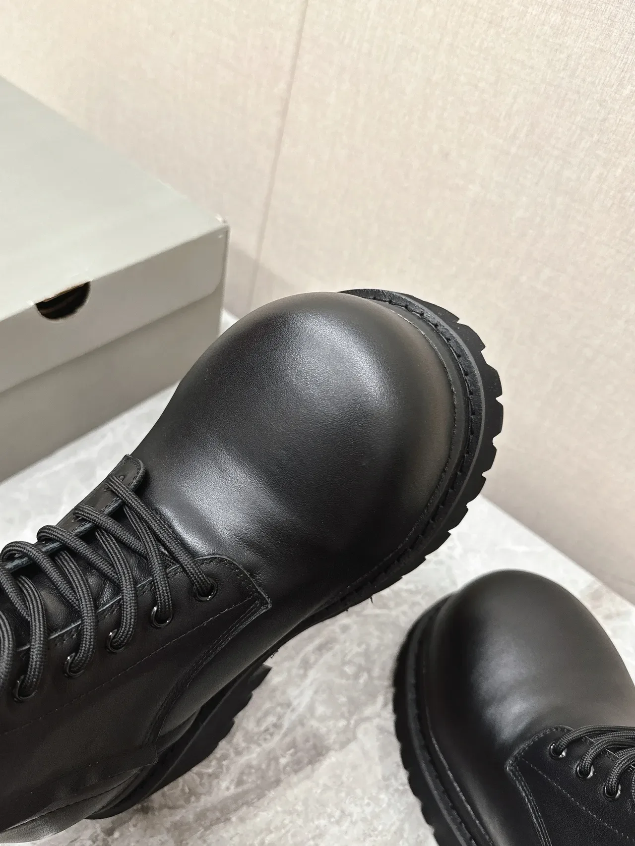 काले Chunky Lug Sole Smooth Upper एंकील बूट्स 3