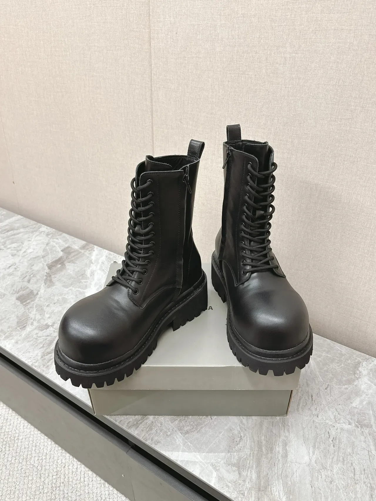 काले Chunky Lug Sole Smooth Upper एंकील बूट्स 4