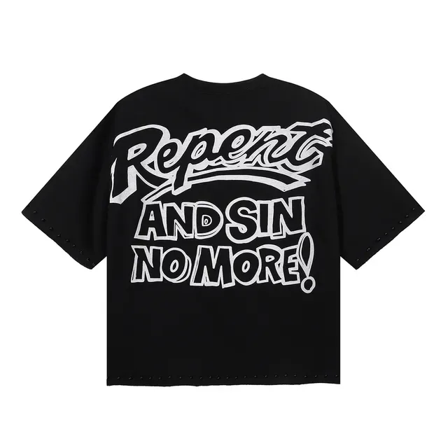 Black Graphic-Print Studded Trim Oversized T-Shirt 2