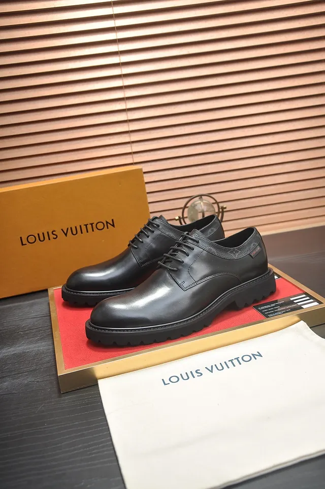 Zapatos Derby de Cuero con Cap-Toe Negro 4