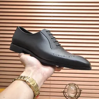 Black Leather Closed-Lace Oxford-Style Brogue