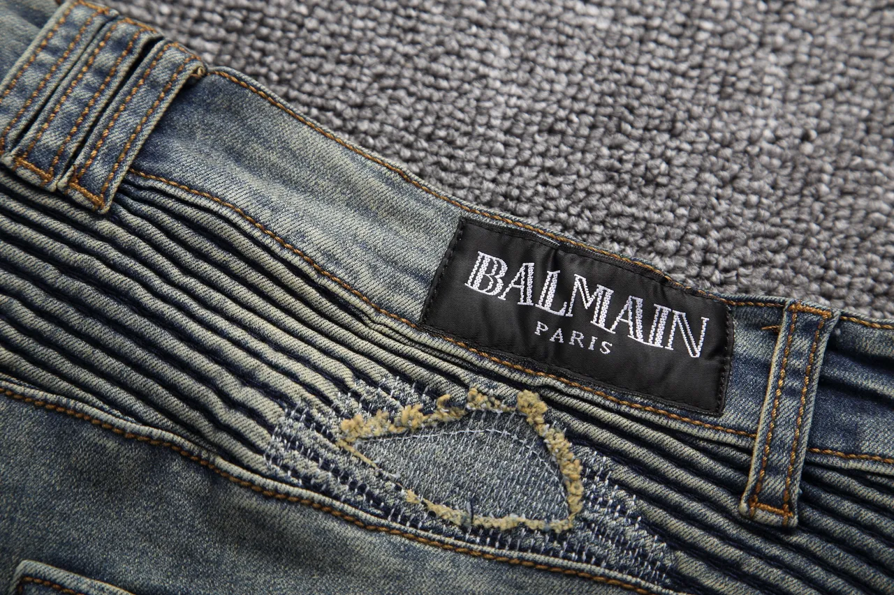 Blue Beige Distressed Zippered Side Pockets Shorts 4