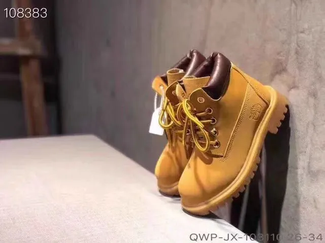 Bottes de travail marron blanc lacées à la cheville col rembourré 15