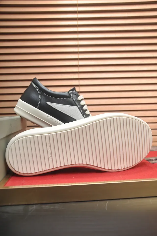 Sneaker plataforma con paneles gris oscuro y gris claro 3