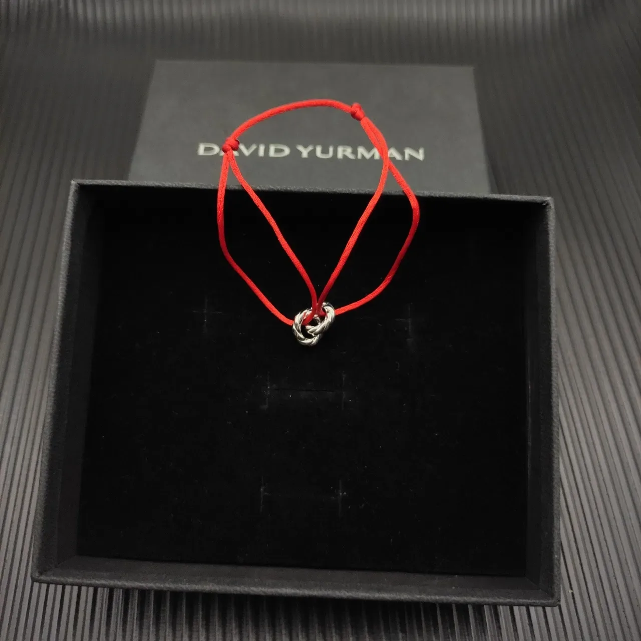 David Yurman Infinity Knot Red Silver Silk-Like Cord Polished Charm Bracelet 6