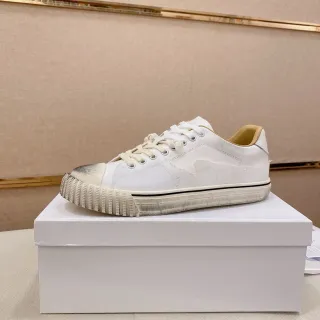 سينيكرز منصة كانفاس أبيض distressed