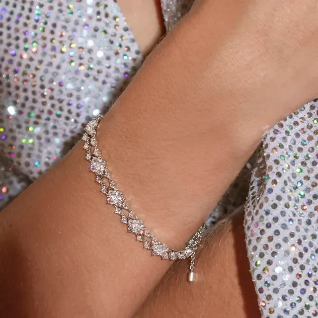Bracelete dupla fila floral pavê tom prata 3