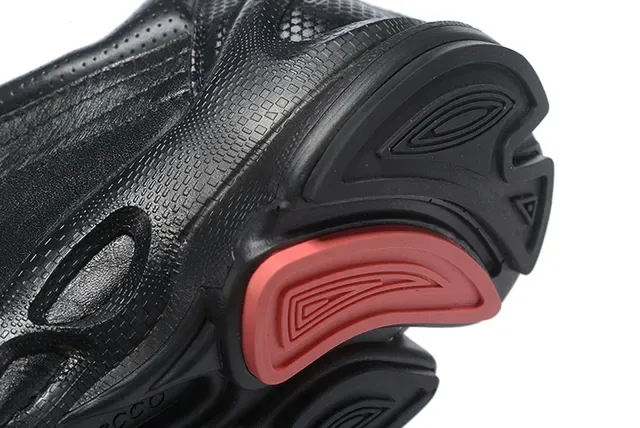 ECCO Black Red Perforated Leather Upper Sculpted Multi-Density Midsole Lifestyle Sneakers 10